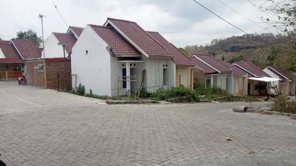 foto gerbang perumahan Perumahan Griya Argatama 