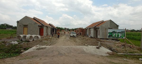 foto gerbang perumahan PESONA TAMBONG WETAN