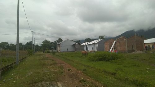 foto gerbang perumahan Indah Lestari