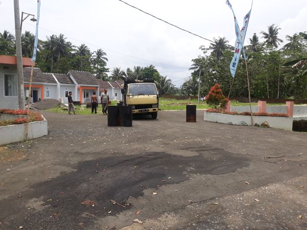foto gerbang perumahan Puri Mutiara Residence 2
