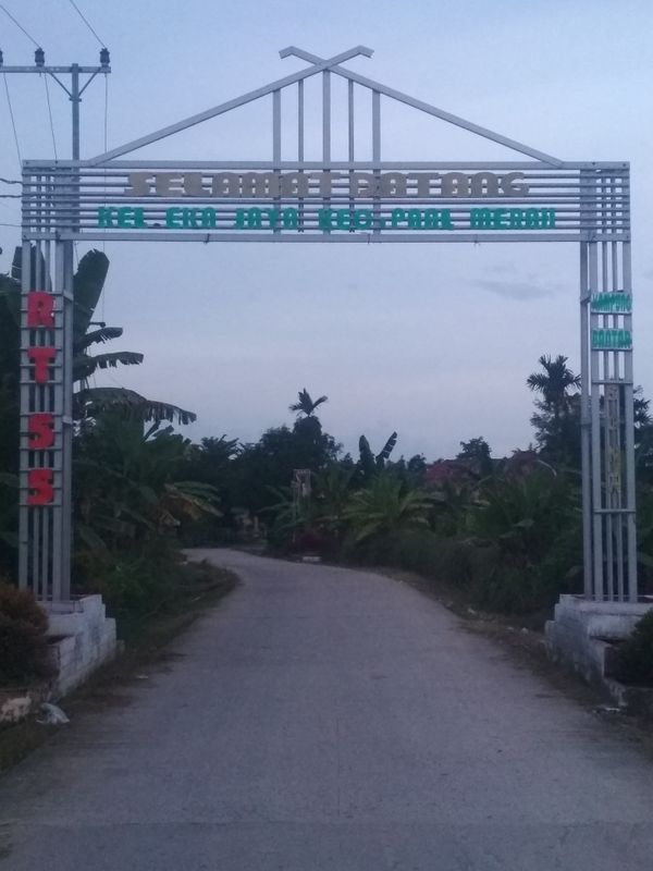 foto gerbang perumahan VILLA SENTOSA INDAH