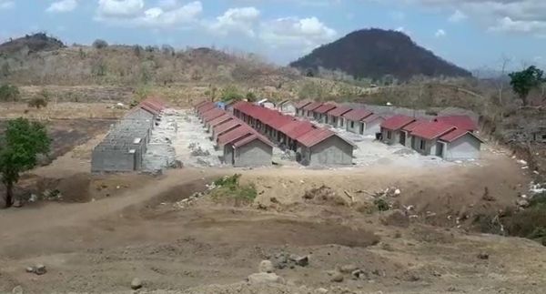 foto gerbang perumahan HISSTO DEA MAS GARDEN