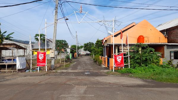 foto gerbang perumahan Perumahan Pesanggrahan Bumiayu