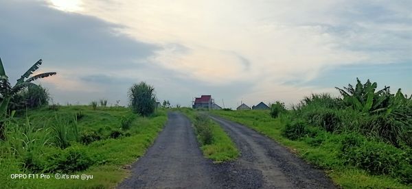foto gerbang perumahan Taman Hijau Slawi