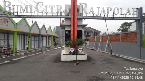 foto gerbang perumahan Bumi citra rajapolah