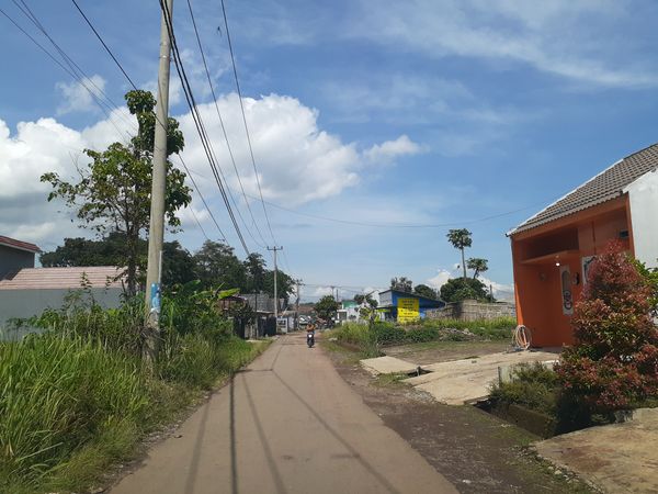 foto gerbang perumahan Puri Mahkota Residance