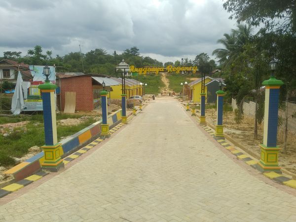 foto gerbang perumahan ANGGOEYA REGENCY