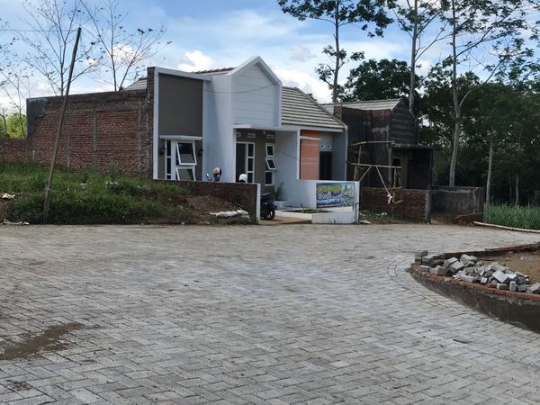 foto gerbang perumahan De Green Kedungrejo