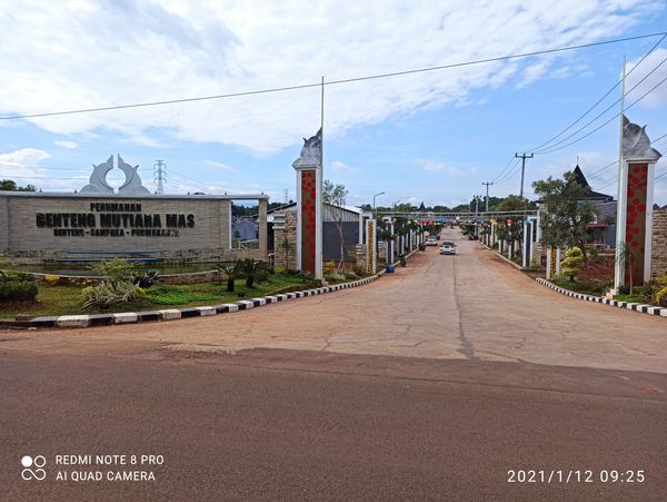 foto gerbang perumahan BENTENG MUTIARA MAS