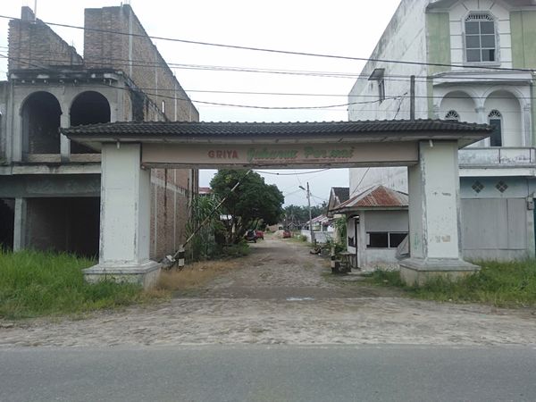 foto gerbang perumahan GRIYA JAHARUN PERMAI 2