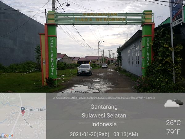 foto gerbang perumahan TIARA RESIDENCE