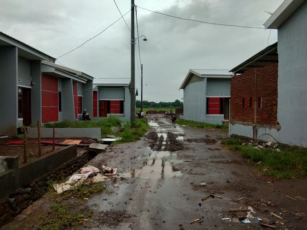 foto gerbang perumahan GRIYA PUTRI TATTAKANG PERMAI 2