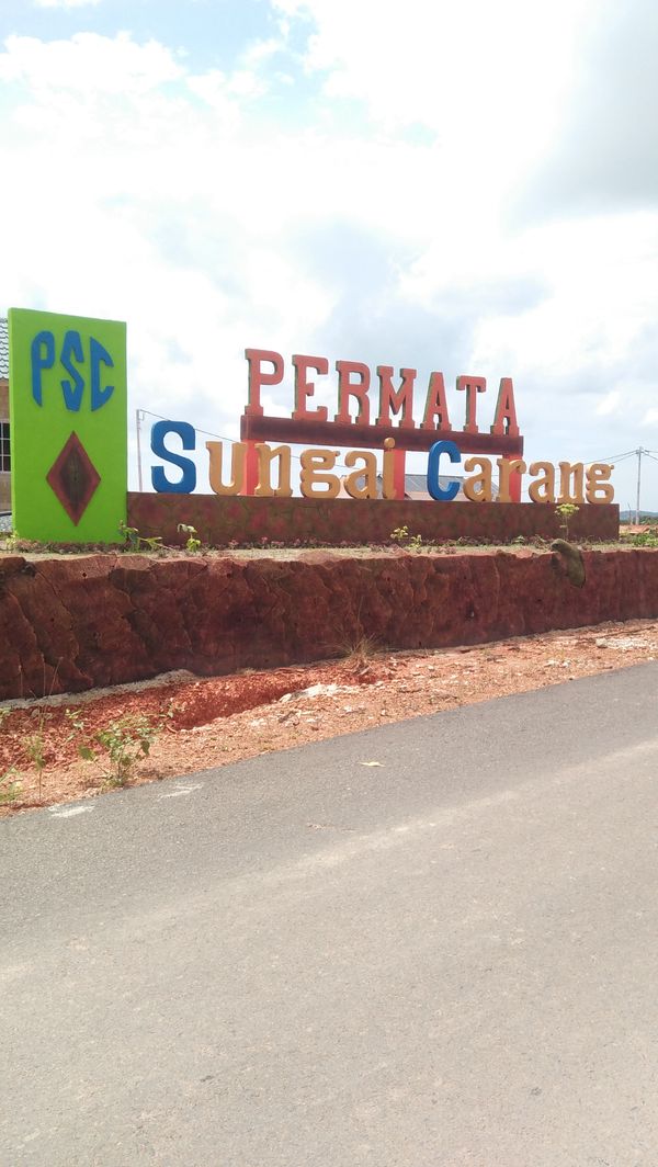 foto gerbang perumahan Permata Sungai Carang