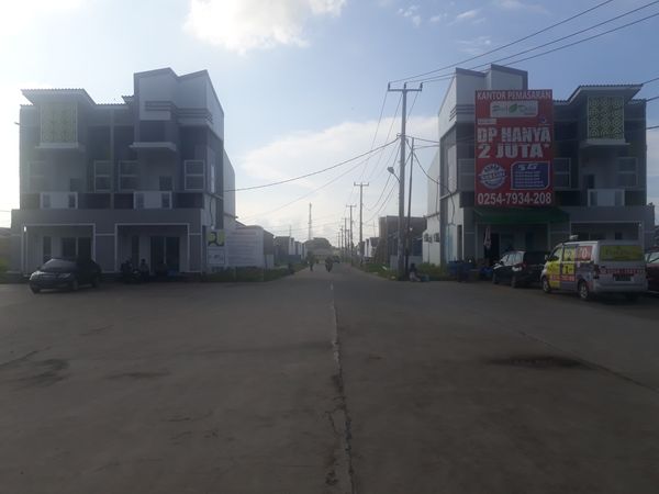 foto gerbang perumahan Puri Delta Kiara Extention