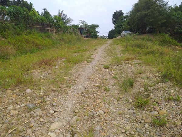 foto gerbang perumahan KARYA GARDEN PATUMBAK