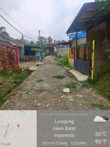 foto gerbang perumahan Griya indah luragung