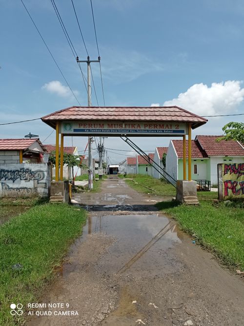 foto gerbang perumahan MUSTIKA PERMAI 2