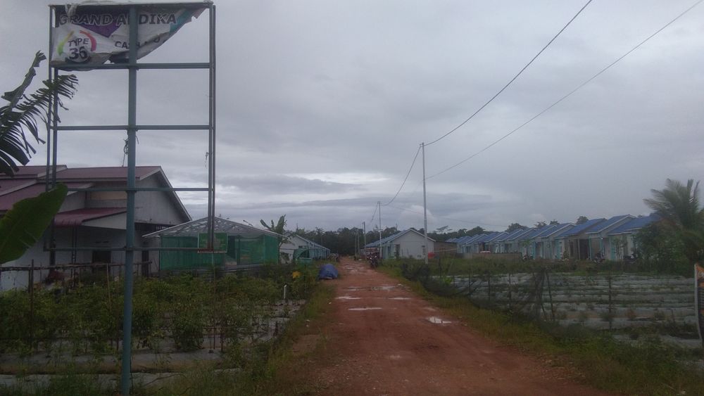 foto gerbang perumahan GRAND ANDIKA  9 TAHAP 2