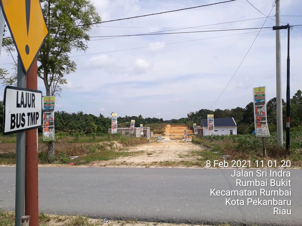 foto gerbang perumahan Sri Purnama Residence