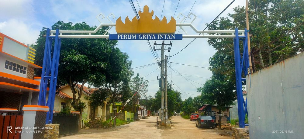 foto gerbang perumahan PERUMAHAN GRIYA INTAN
