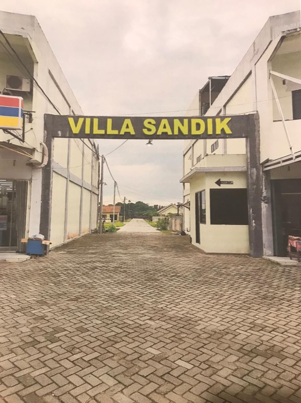 foto gerbang perumahan VILLA SANDIK