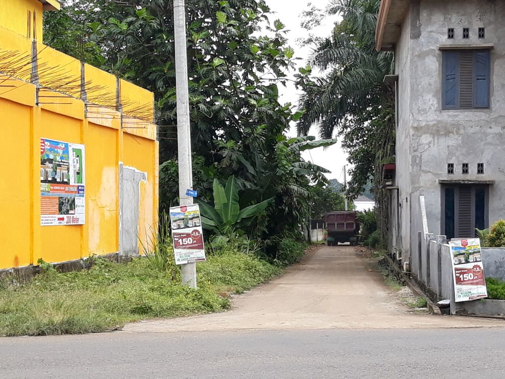 foto gerbang perumahan Villa Kenanga Indah