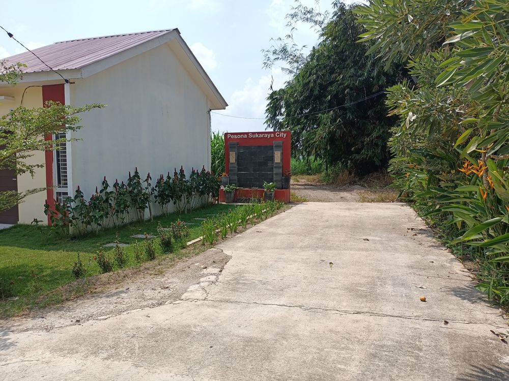 foto gerbang perumahan PESONA SUKARAYA CITY 2