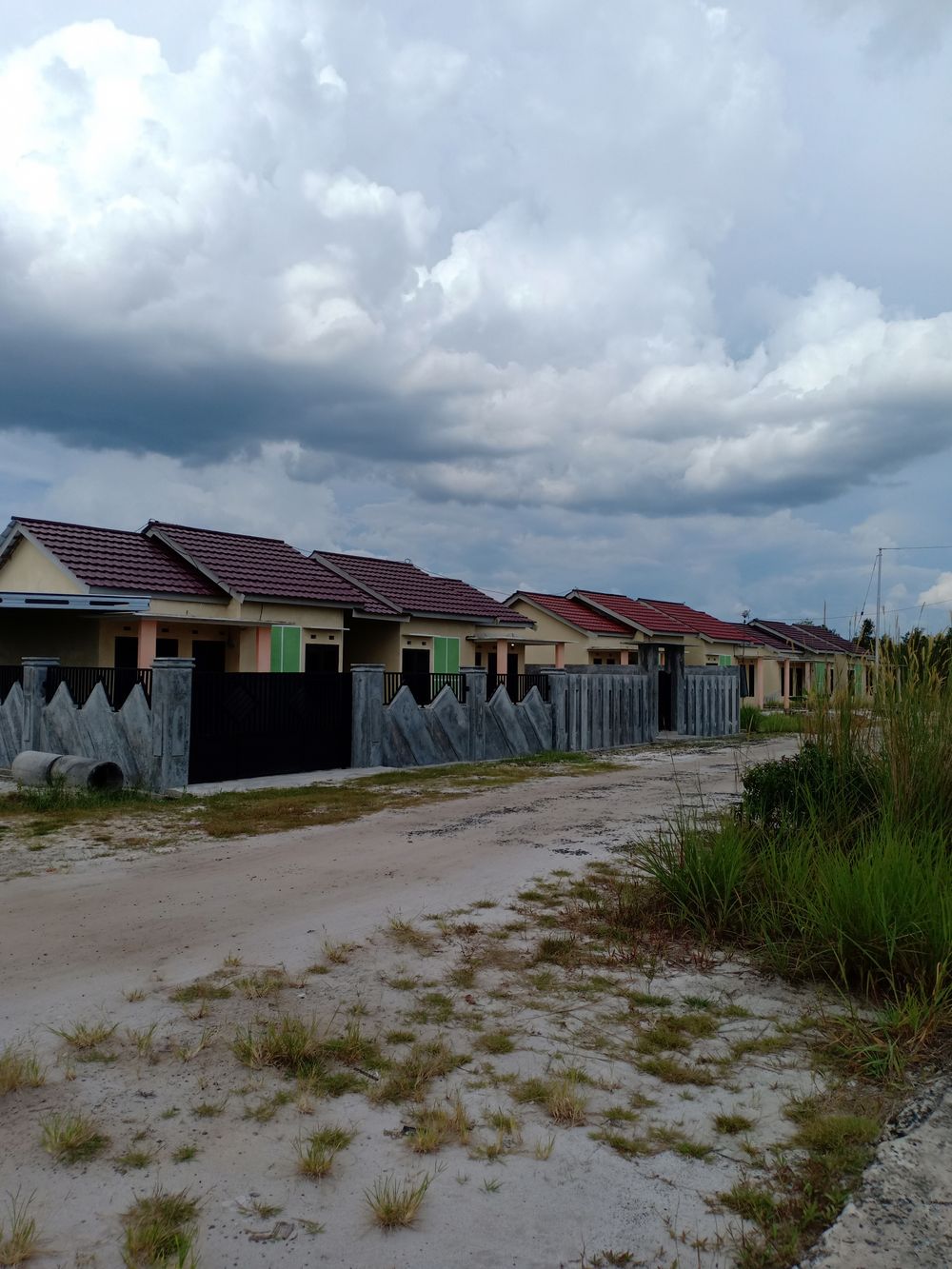 foto gerbang perumahan King Land V Blok K