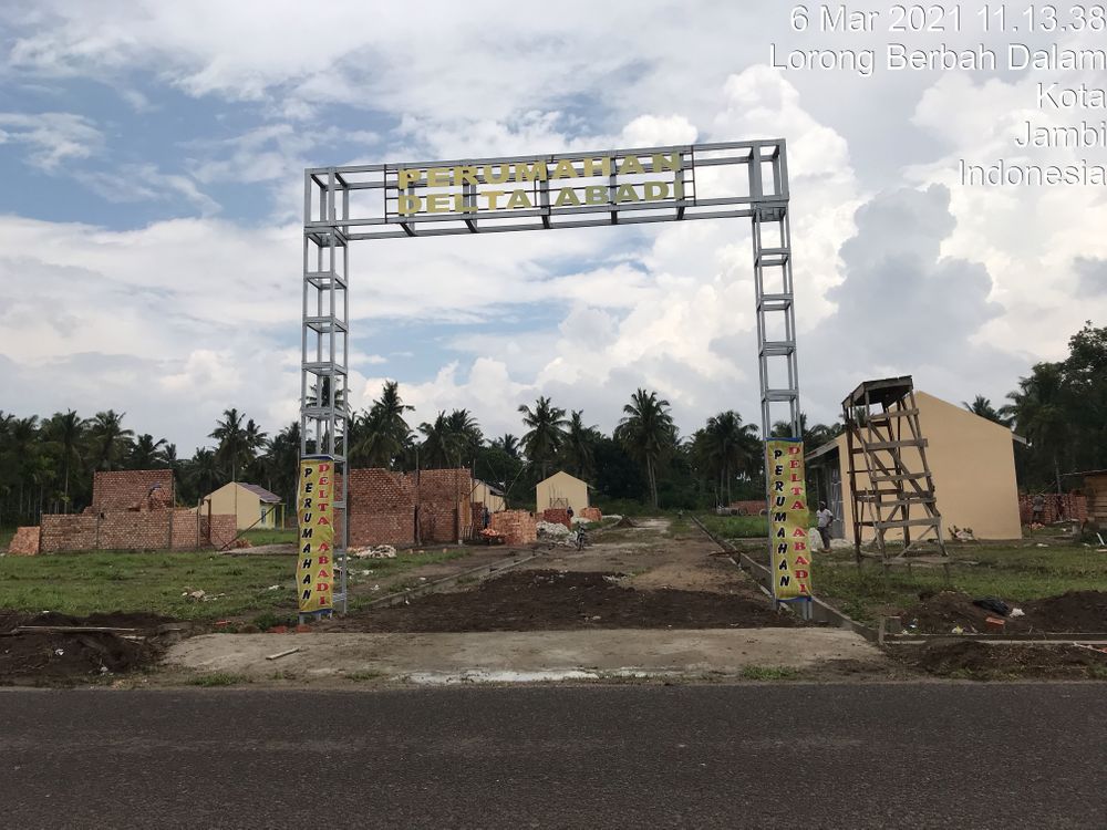 foto gerbang perumahan Delta Abadi