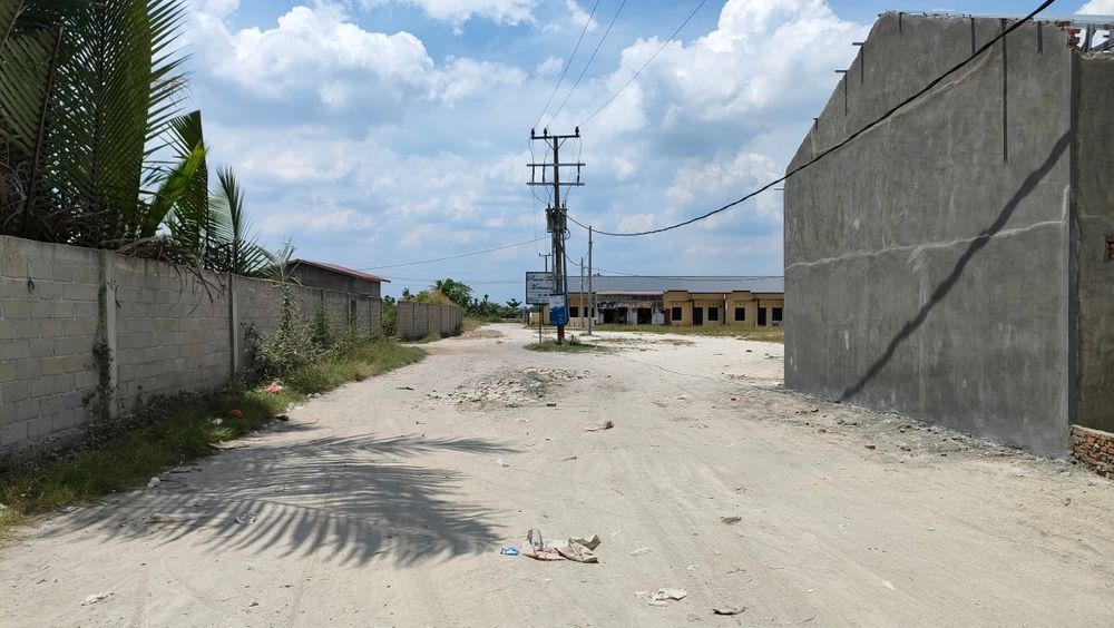 foto gerbang perumahan PESONA MARTUBUNG 2