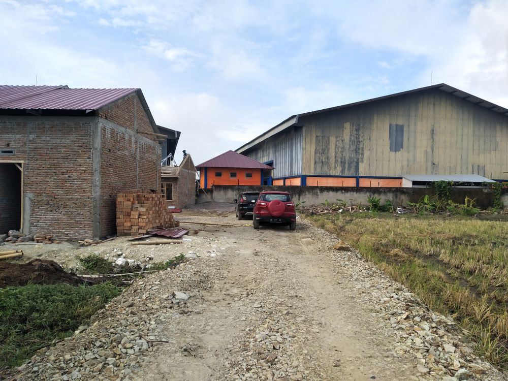 foto gerbang perumahan Bukit Azzikra