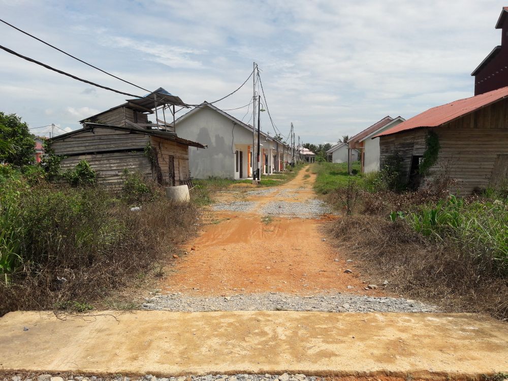 foto gerbang perumahan PERUMAHAN ALAM PERINTIS