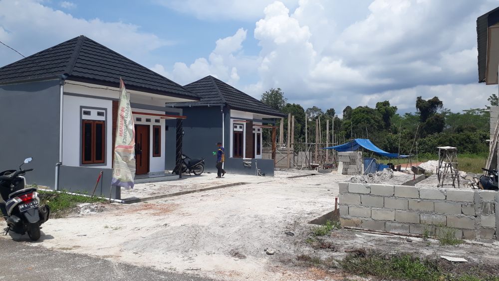 foto gerbang perumahan RASAU RESIDENCE