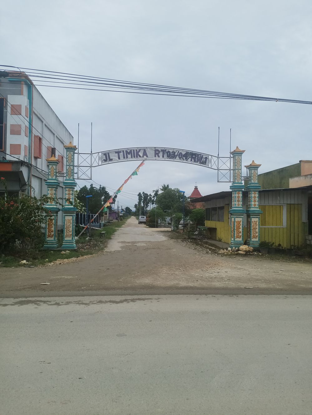foto gerbang perumahan Perumahan BUMI DARSUA KOYA