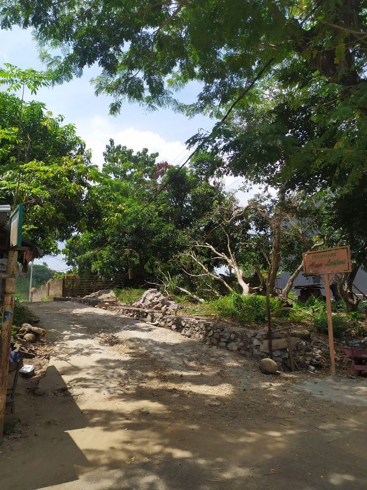 foto gerbang perumahan ALAMLESTARI