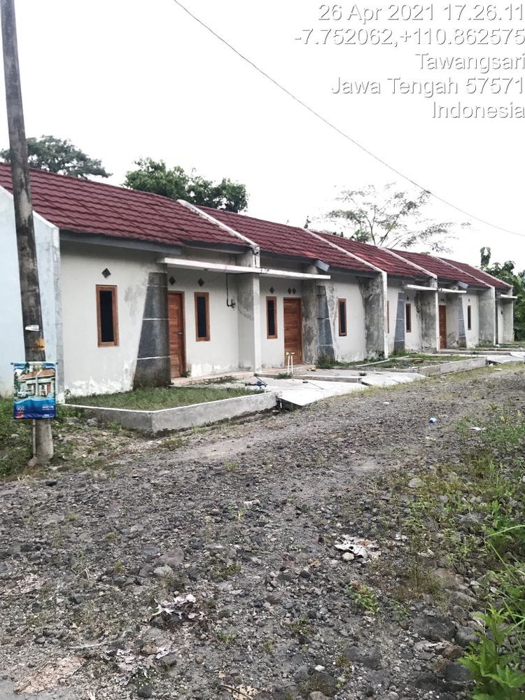 foto gerbang perumahan Martha Graha Cuwono