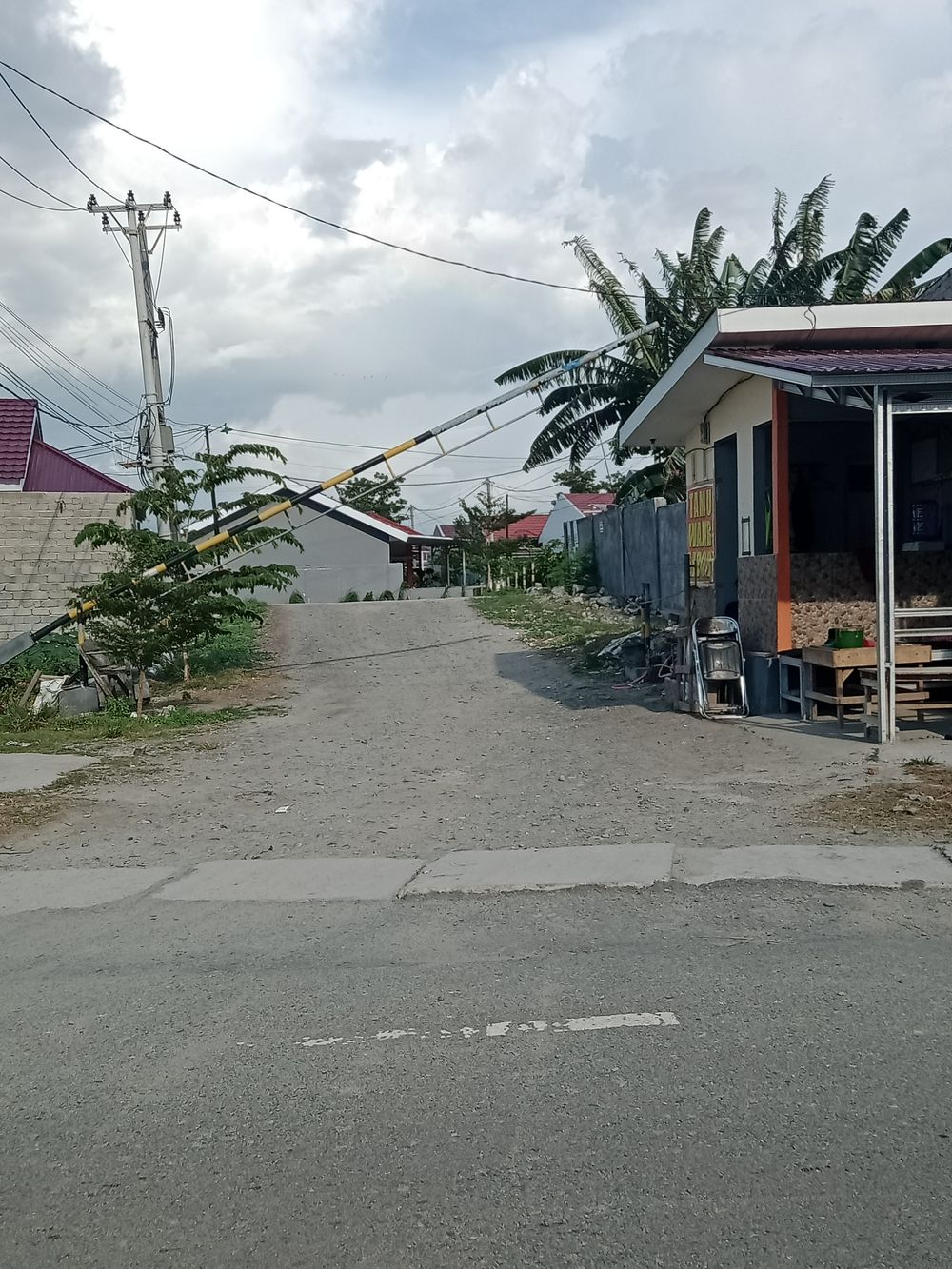 foto gerbang perumahan Bukit Malontara Wahbah(BMW) Residence 2