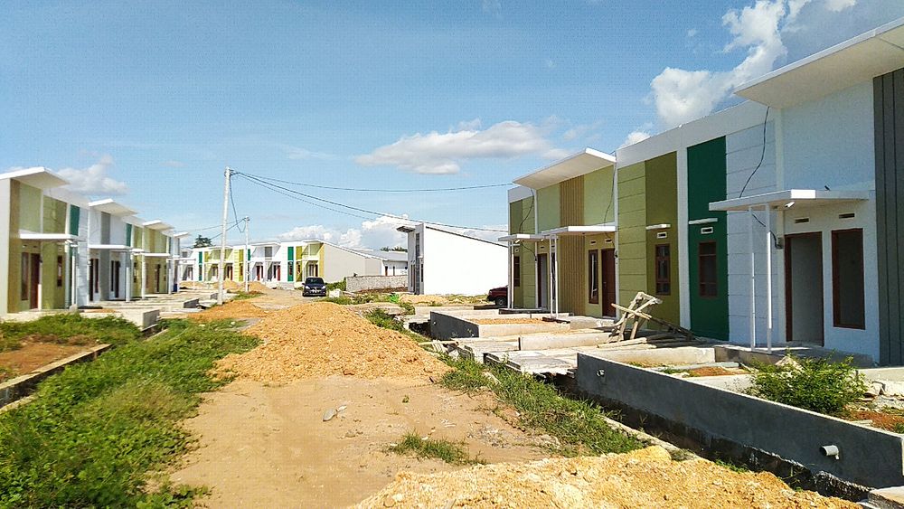 foto gerbang perumahan Pesona Bandara Regency Cluster Forest Land C