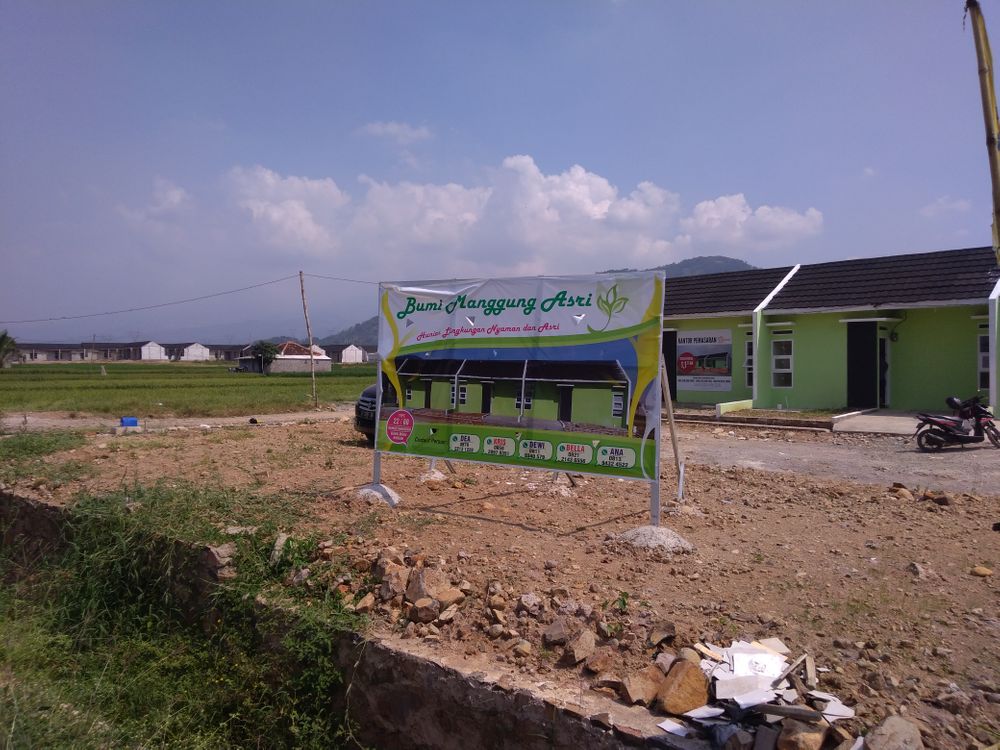 foto gerbang perumahan BUMI MANGGUNG ASRI