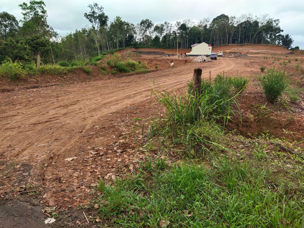 foto gerbang perumahan LINDA REGENCY 14