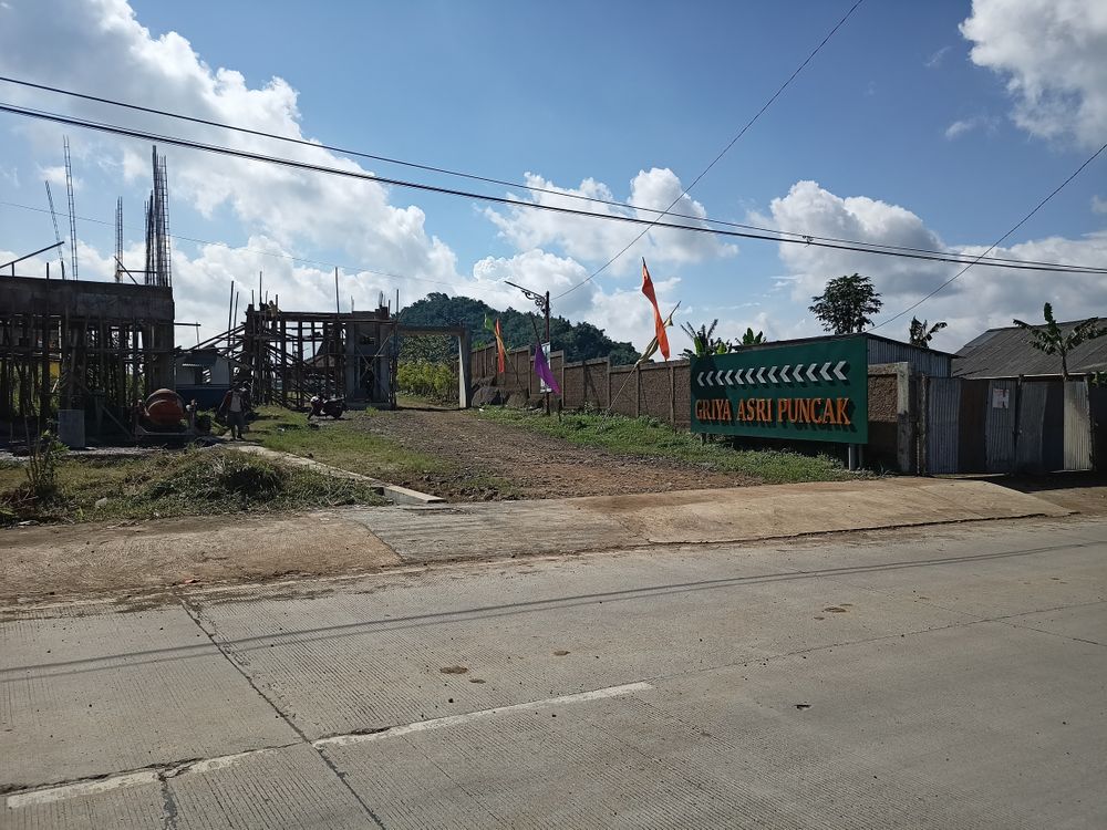 foto gerbang perumahan Griya Asri Puncak
