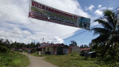 foto gerbang perumahan Perumahan Villa Fakhrisindo 13