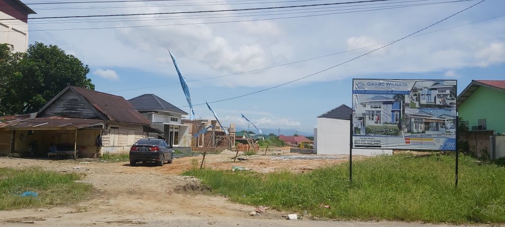 foto gerbang perumahan GRAND WILNATA RESIDENCE