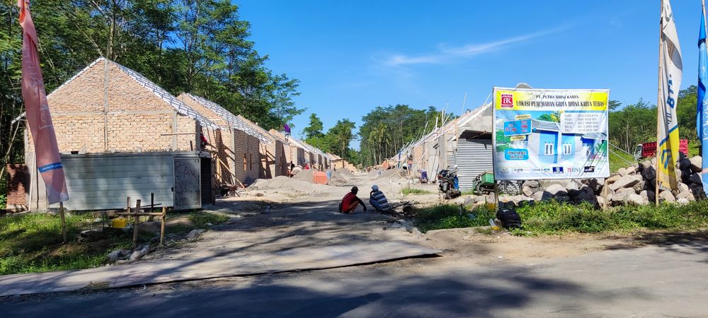 foto gerbang perumahan Griya Bhina Karya Teras