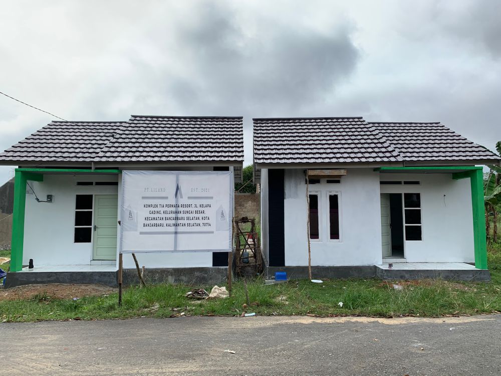 foto gerbang perumahan Liland Dynamine Restat