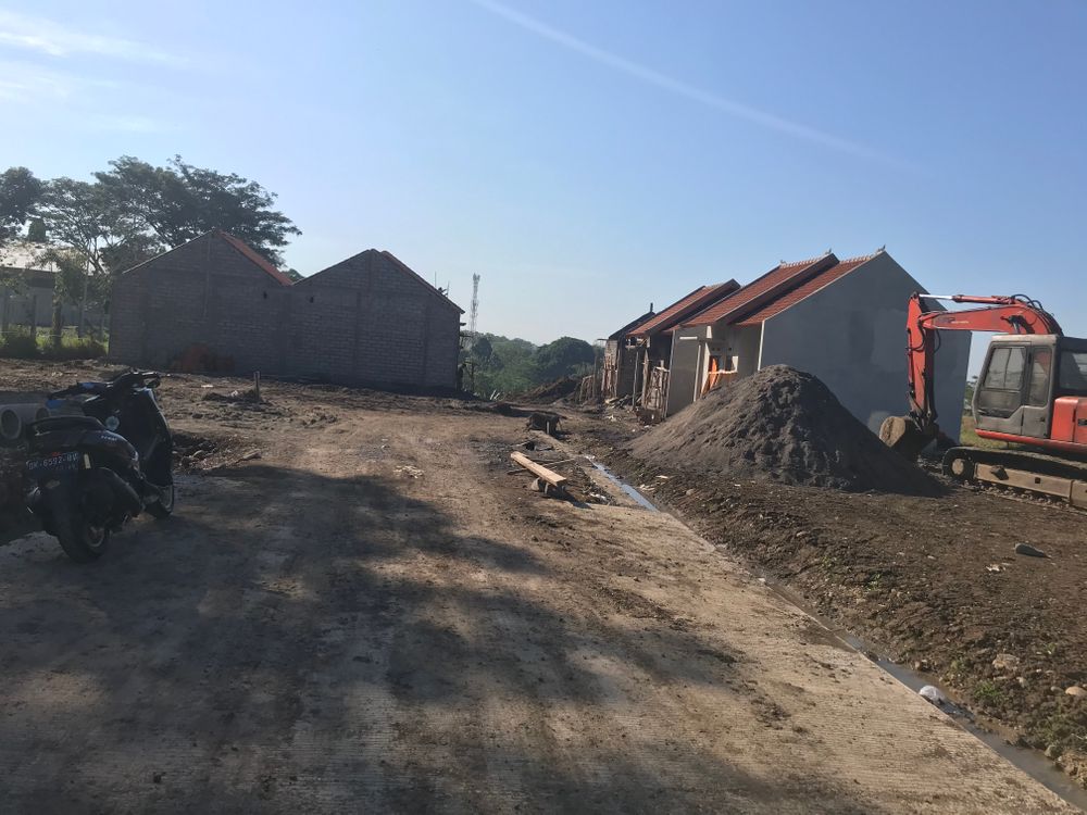 foto gerbang perumahan PERUMAHAN PURI MADE PROFIL