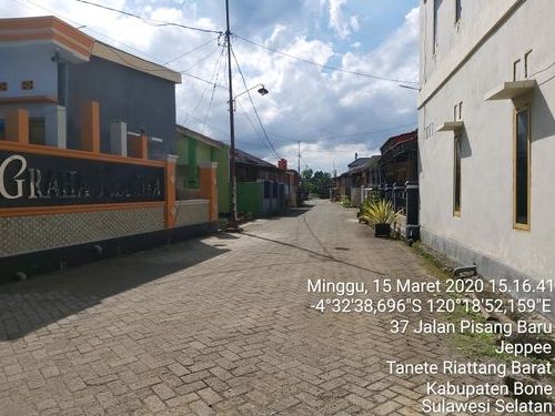foto gerbang perumahan Graha Rezkita Bone