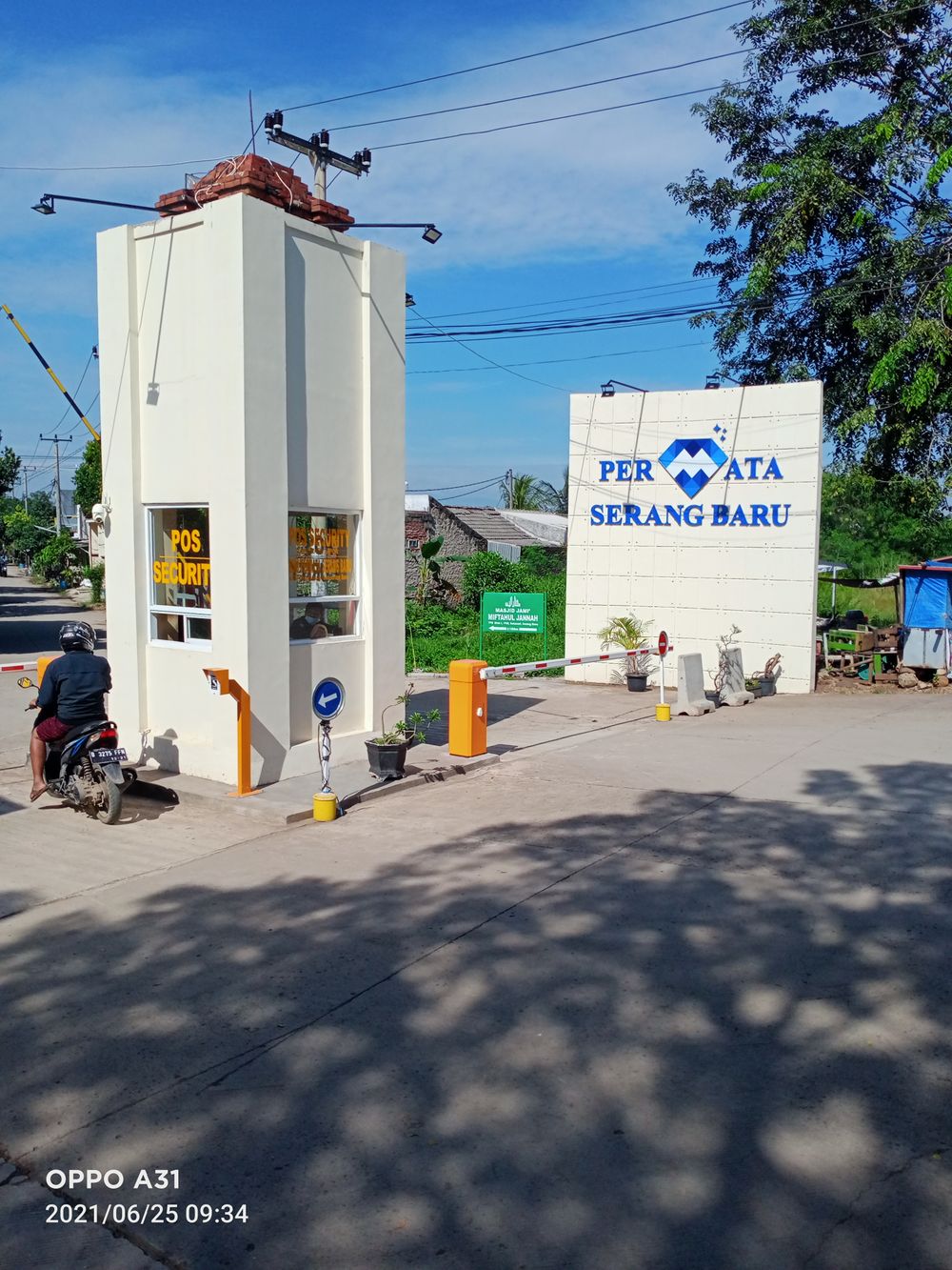 foto gerbang perumahan PERMATA SERANG BARU BLOK M