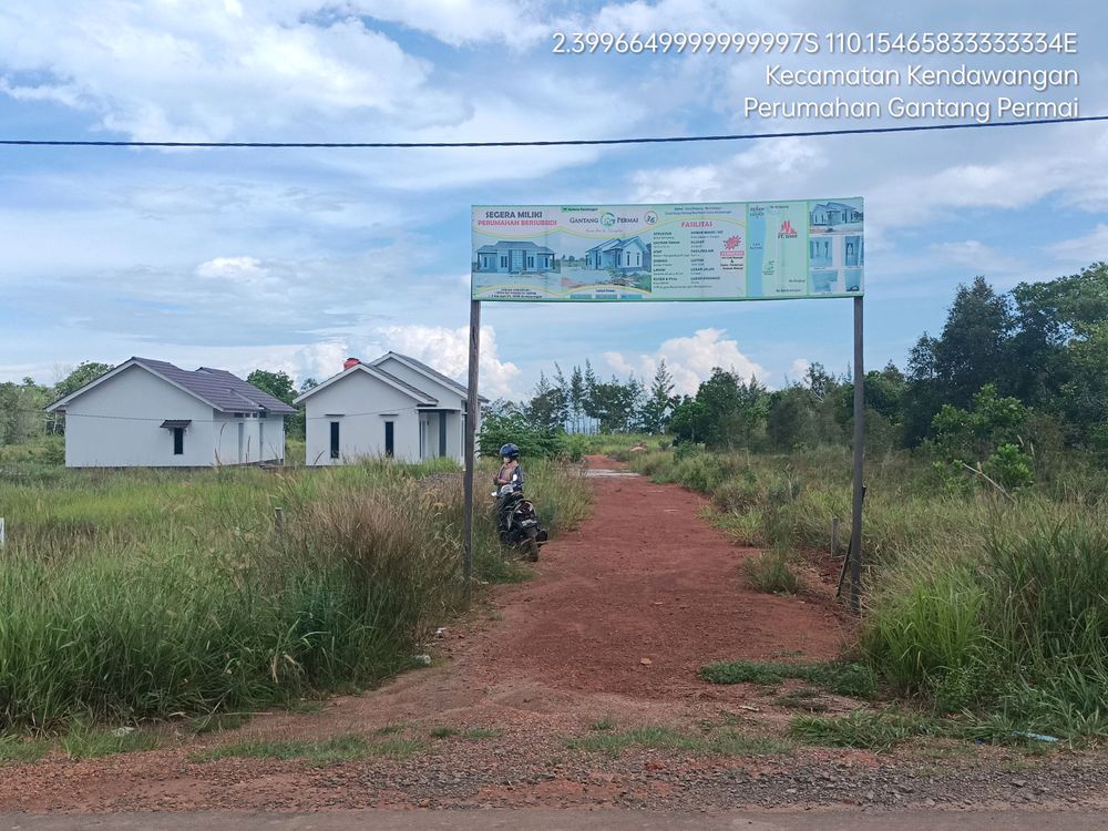 foto gerbang perumahan PERUMAHAN GANTANG PERMAI