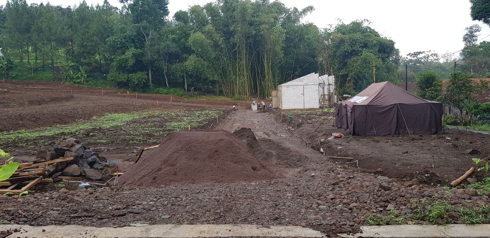foto gerbang perumahan Restoe Boemi Residence